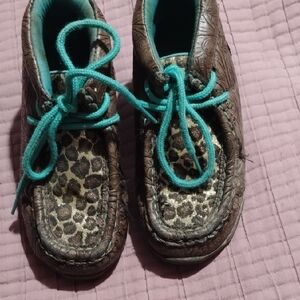 Twister Brown and Blue Boots with Distinctive Design